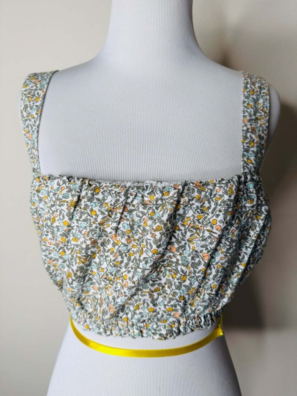 Abercrombie Green and White Floral Linen Crop Top